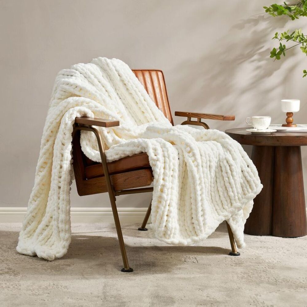 Chunky Knit Handmade Chenille Cable Knitted Crochet Throw Blanket Ivory